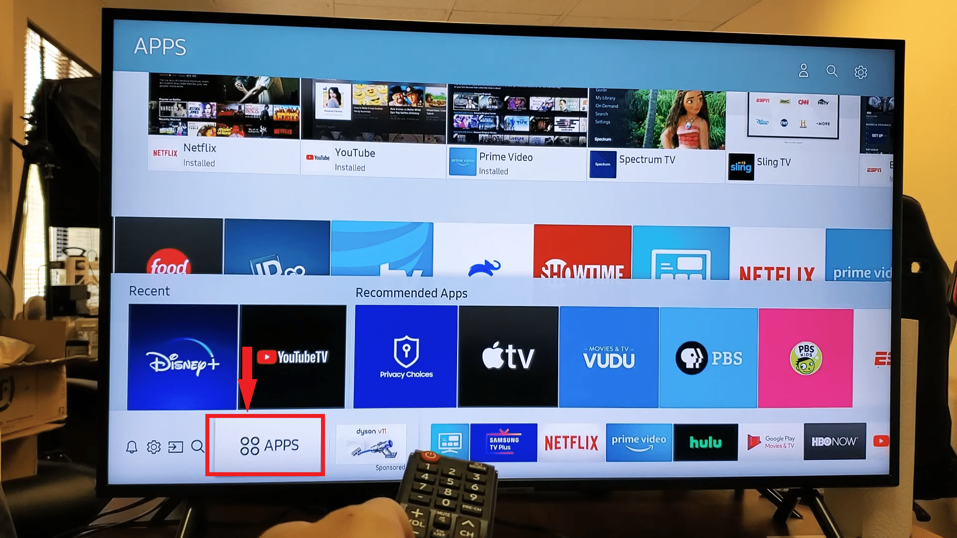 انقر على التطبيقات