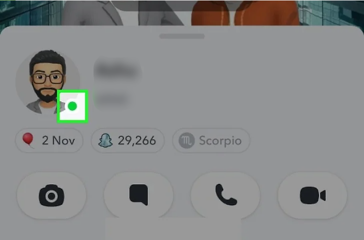 واجهة Snapchat الإضافة السريعة مع النقطة الخضراء (غير واضحة)