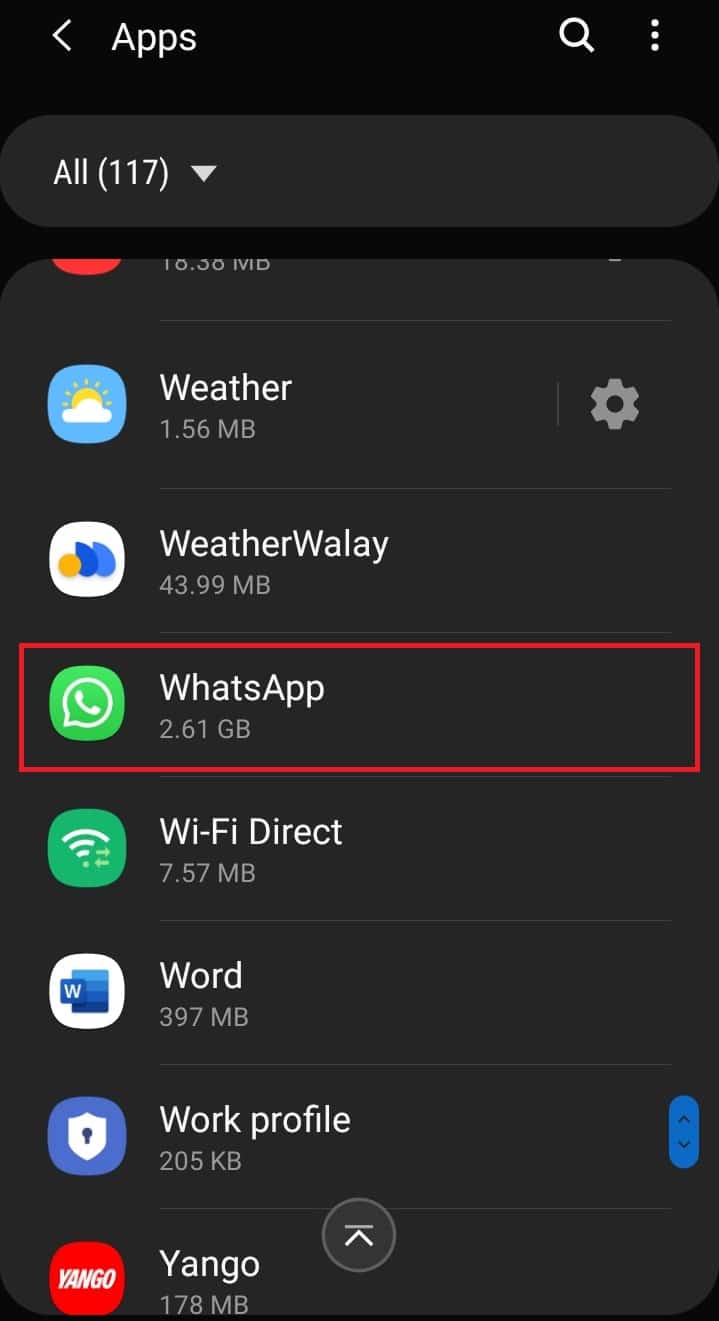 تطبيق WhatsApp في القائمة