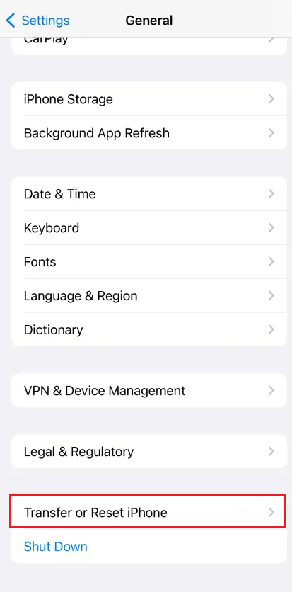 نقل أو إعادة تعيين iPhone