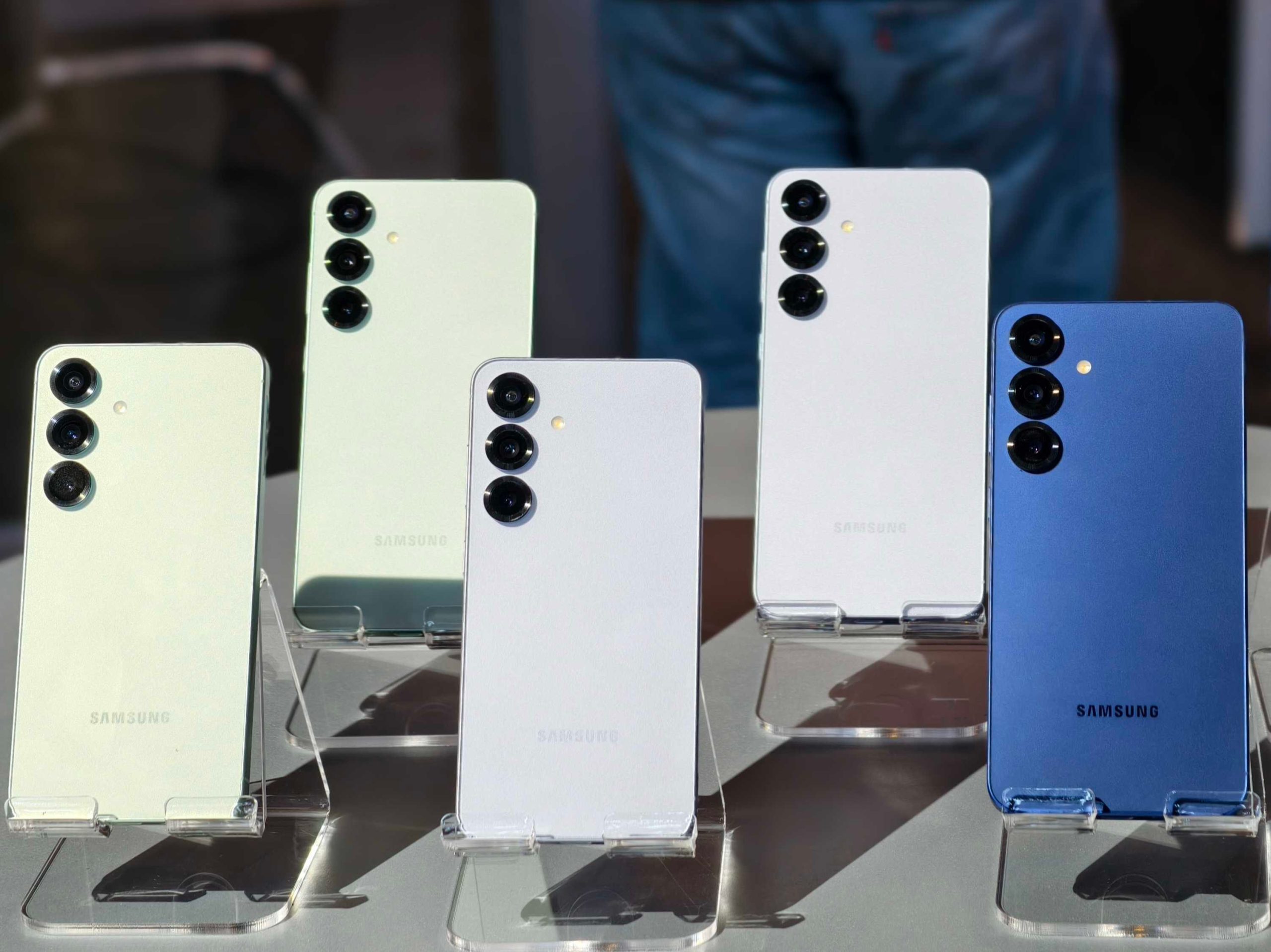 ألوان Samsung Galaxy S25 و Galaxy S25 Plus.