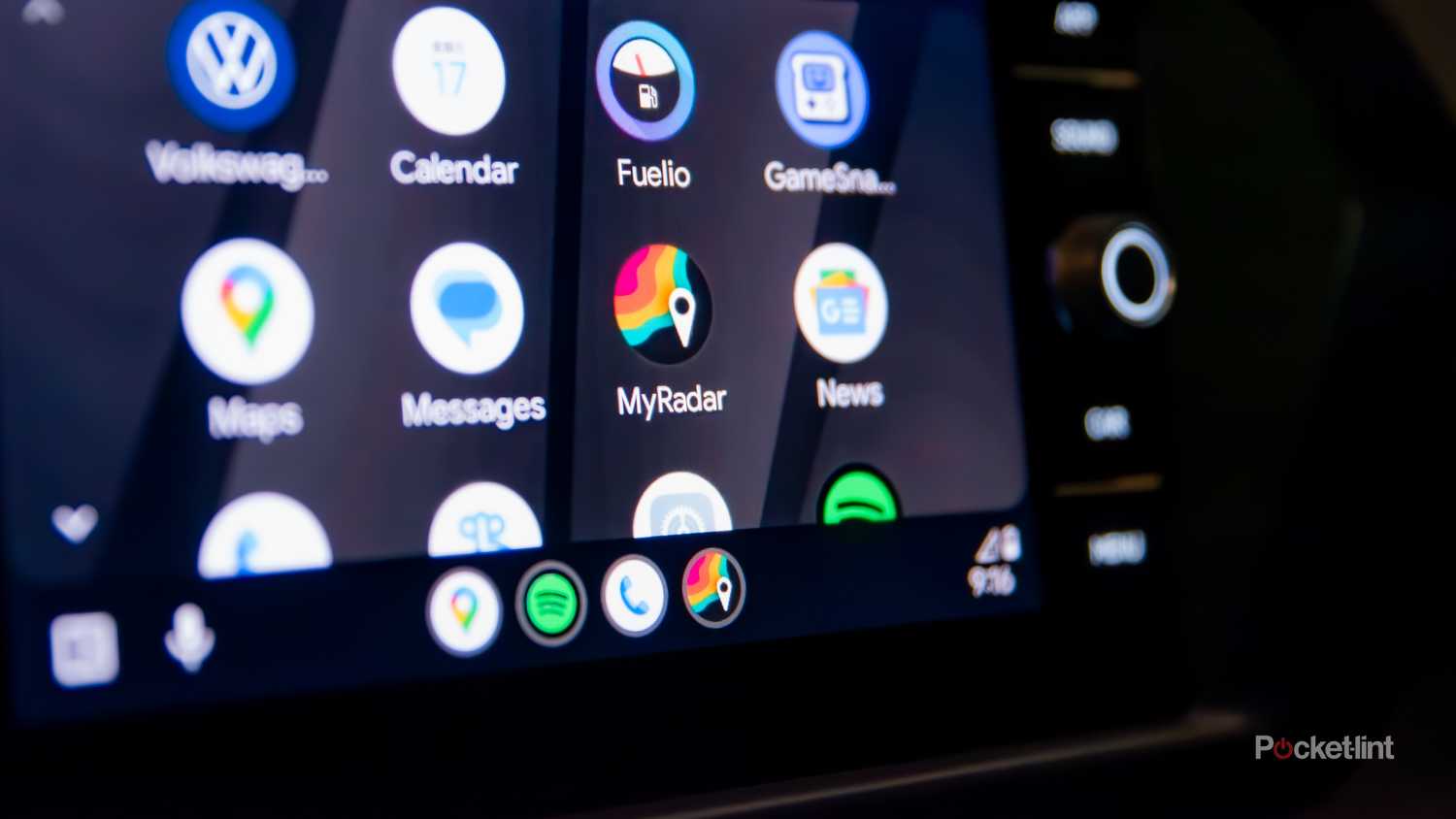 صورة ثابتة لتطبيق MyRadar على Android Auto.