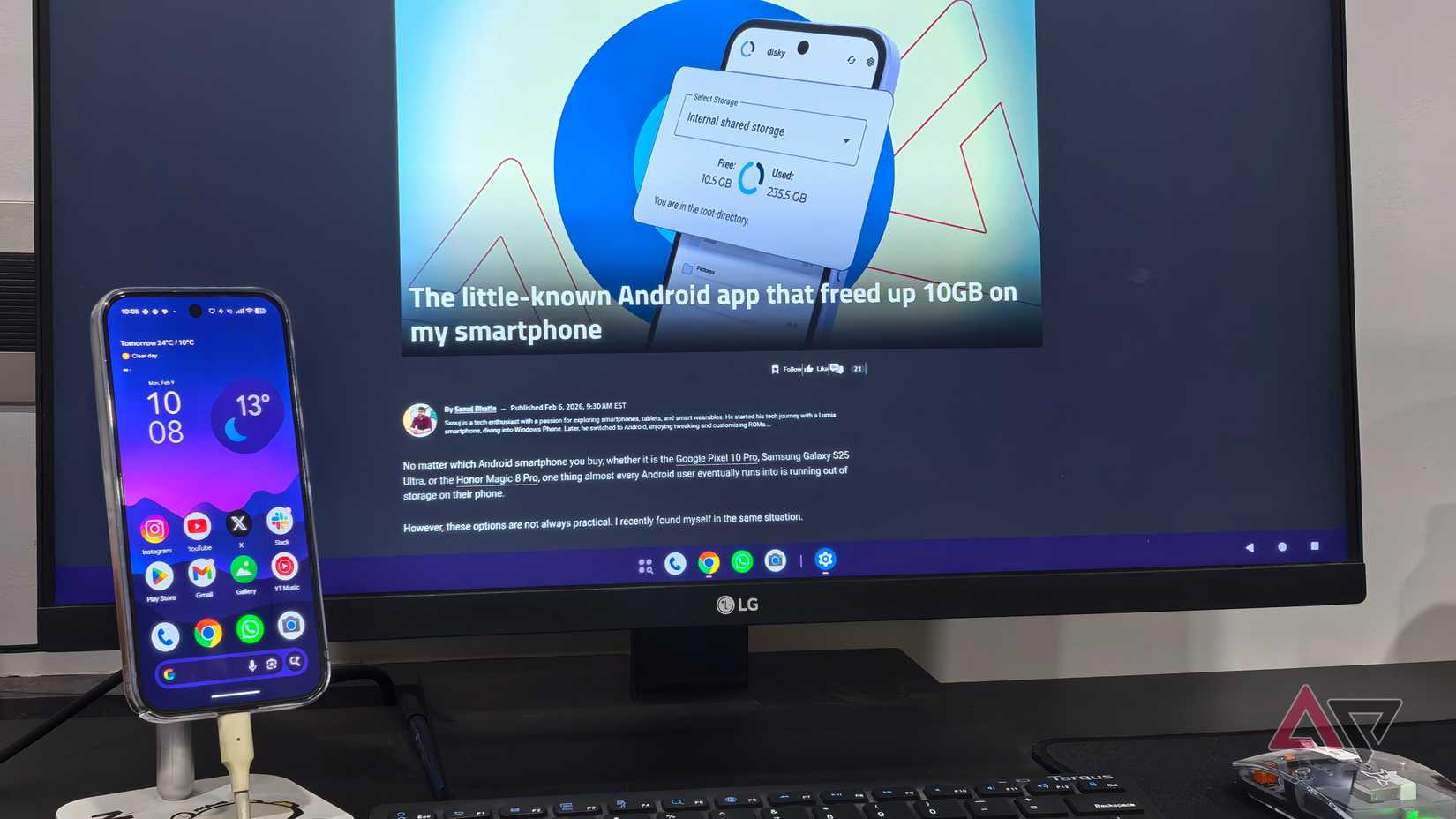 وضع سطح مكتب Android يعرض مقالًا مفتوحًا على شاشة عرض خارجية