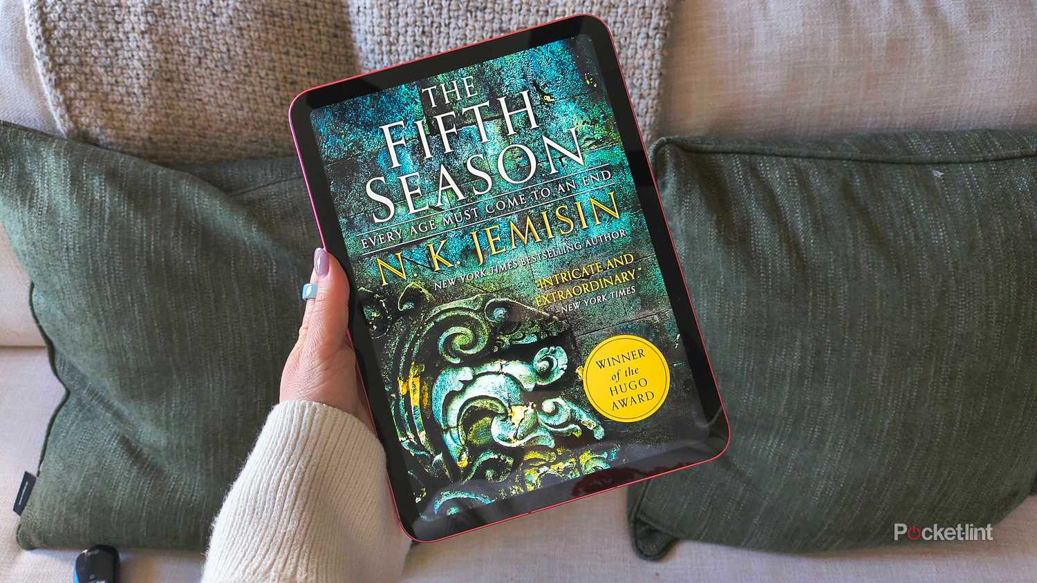 غلاف كتاب الموسم الخامس.