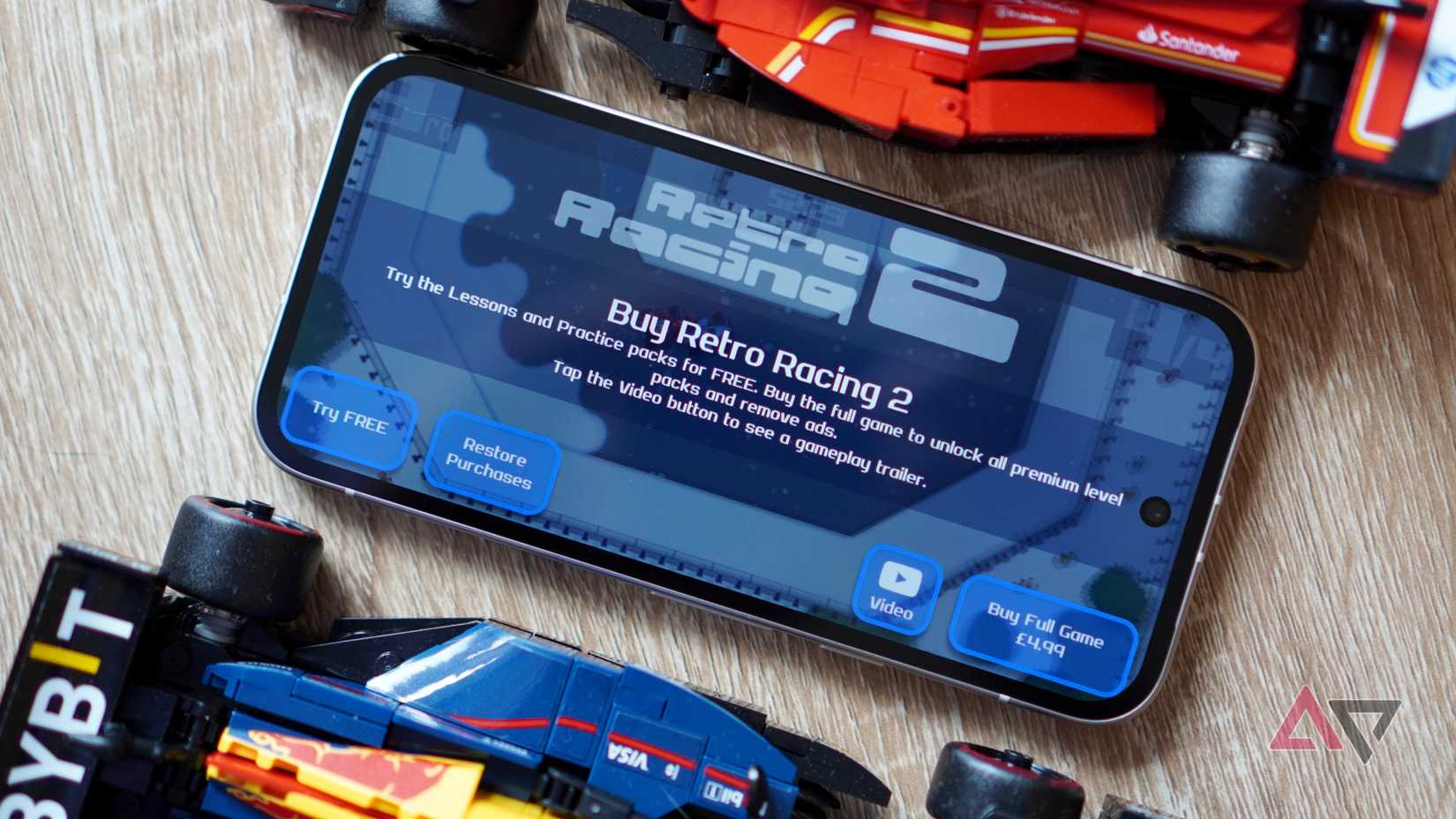 لعبة Retro Racing 2 يتم لعبها على Google Pixel 9a