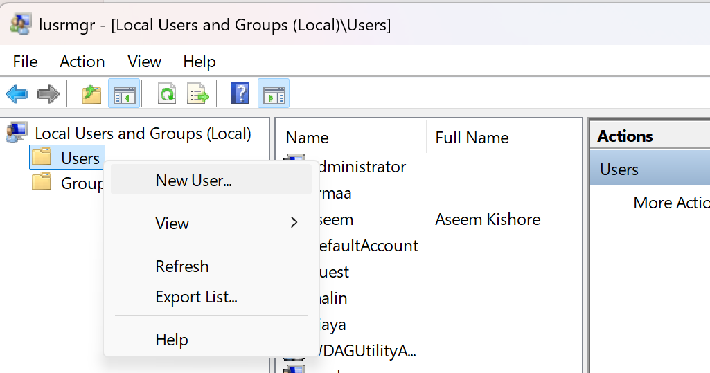 新しいユーザーを追加するには、ユーザーフォルダを右クリックします。