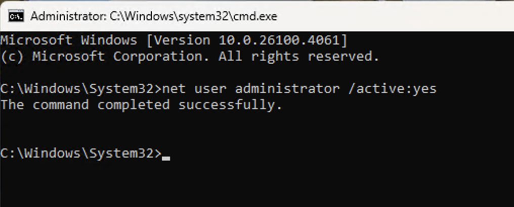 Windowsコマンドプロンプトで管理者アカウントを有効化する