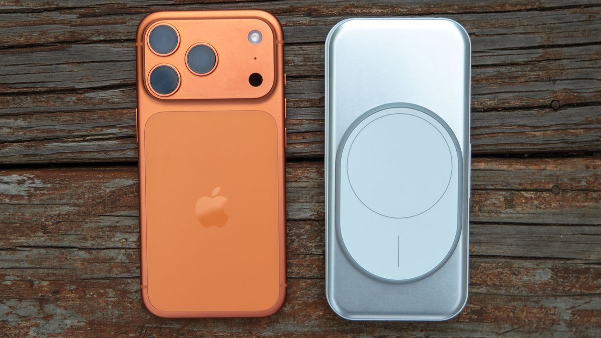 وحدة تحكم MCON Bluetooth تُستخدم مع iPhone.