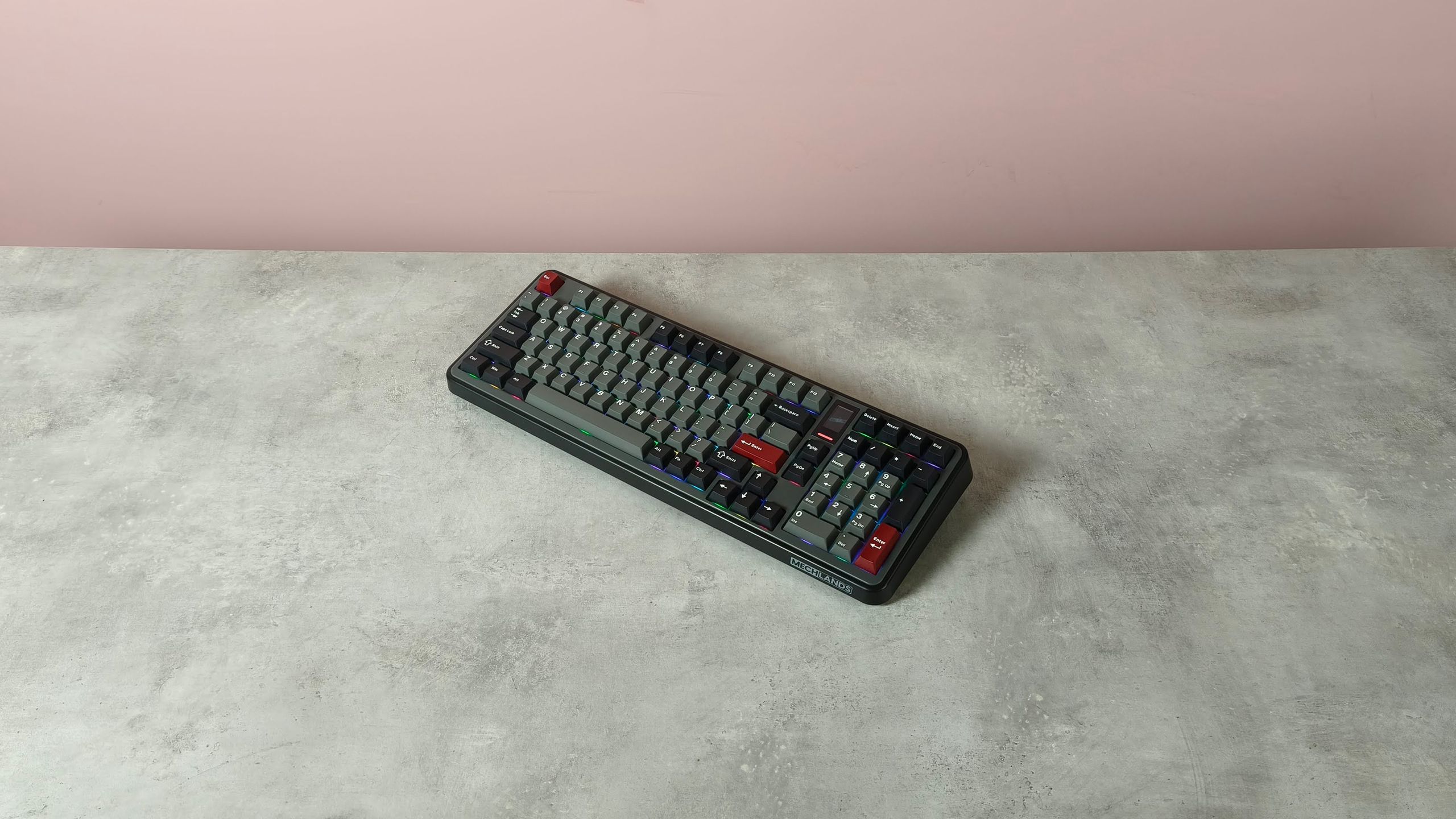 اختبرت لوحة مفاتيح ميكانيكية أرخص من Razer: أداء يفوق التوقعات