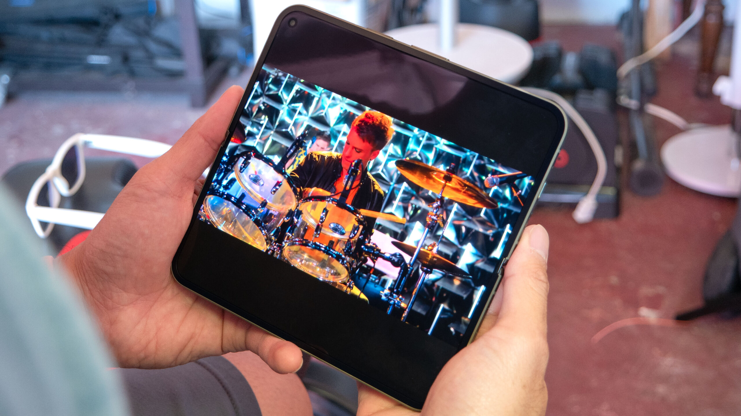 Google Pixel 11 Pro Fold يعرض مقطع فيديو.