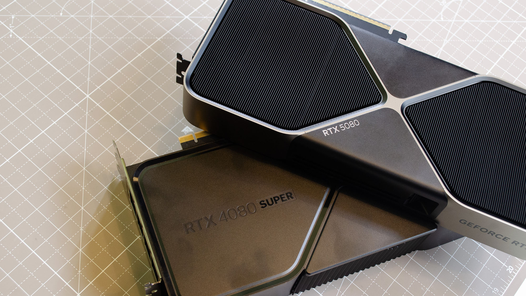 بطاقة Nvidia GeForce RTX 5080 تستقر فوق بطاقة RTX 4080 Super
