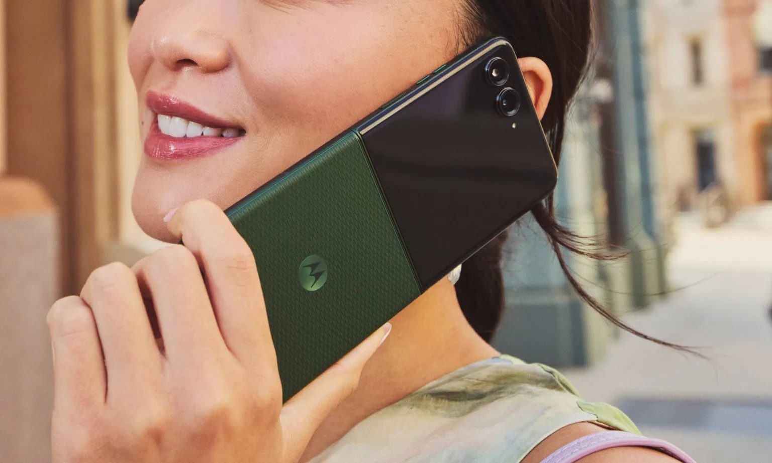 هاتف Motorola Razr+ 2026 القابل للطي