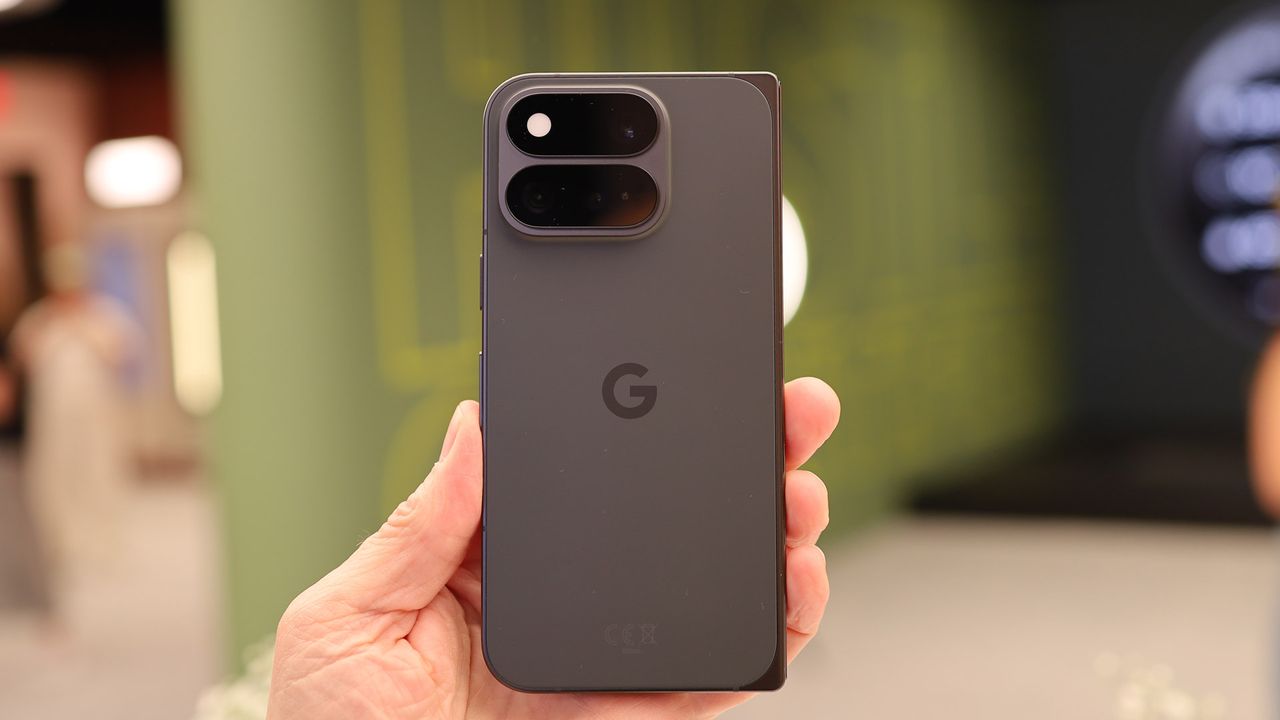 تجربة عملية لهاتف Google Pixel 11 Pro Fold