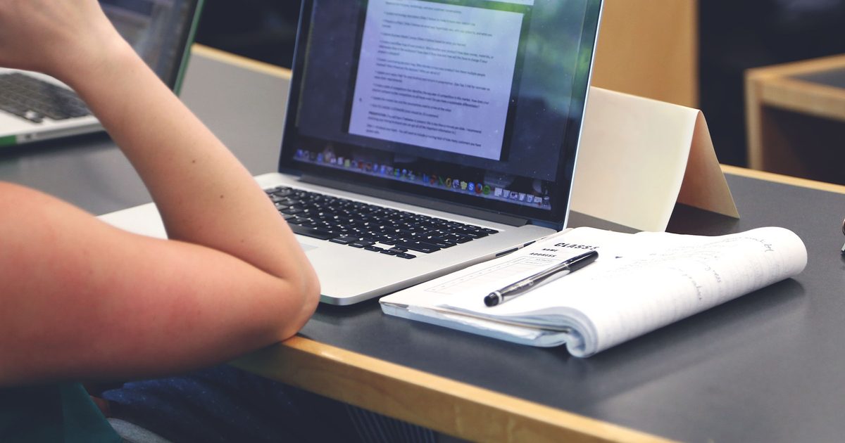 أفضل برامج مكافحة الفيروسات المجانية لـ Mac في 2026