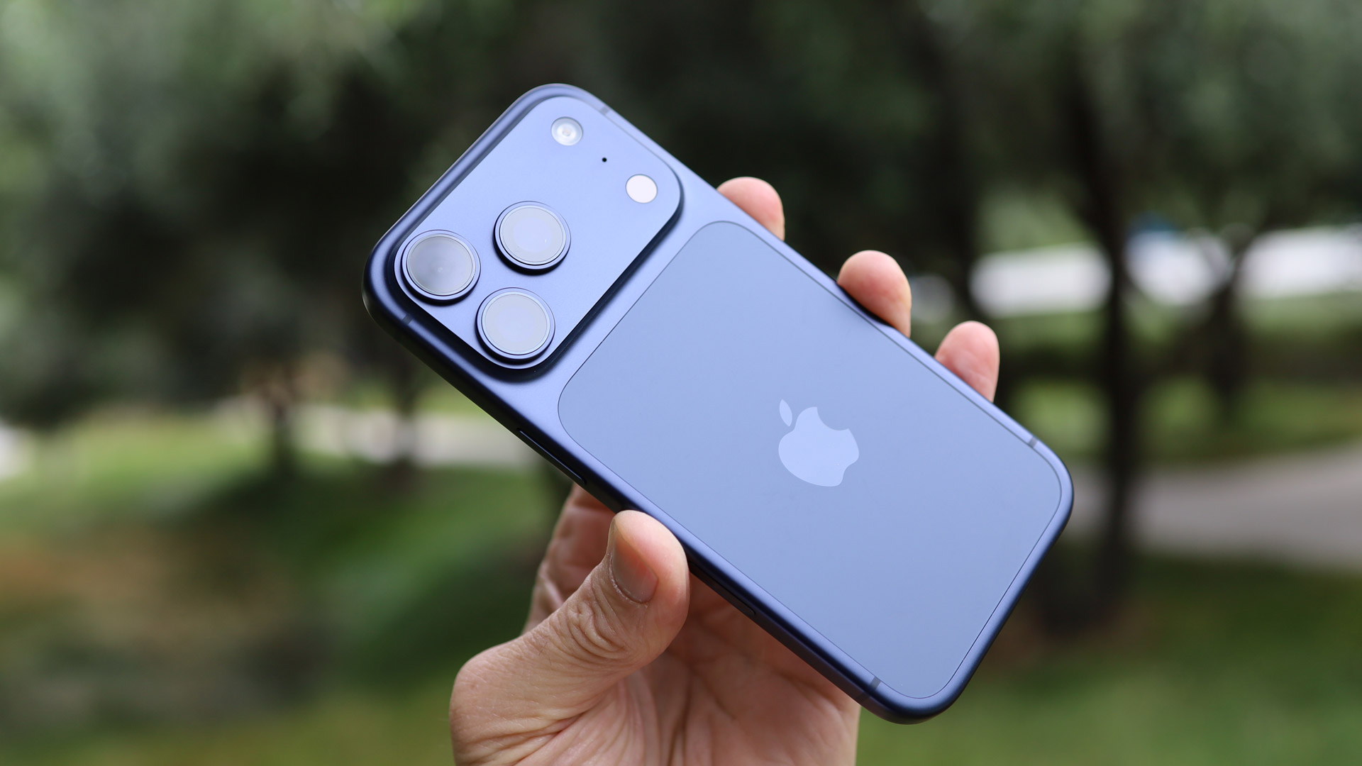 مراجعة Apple iPhone 17 Pro