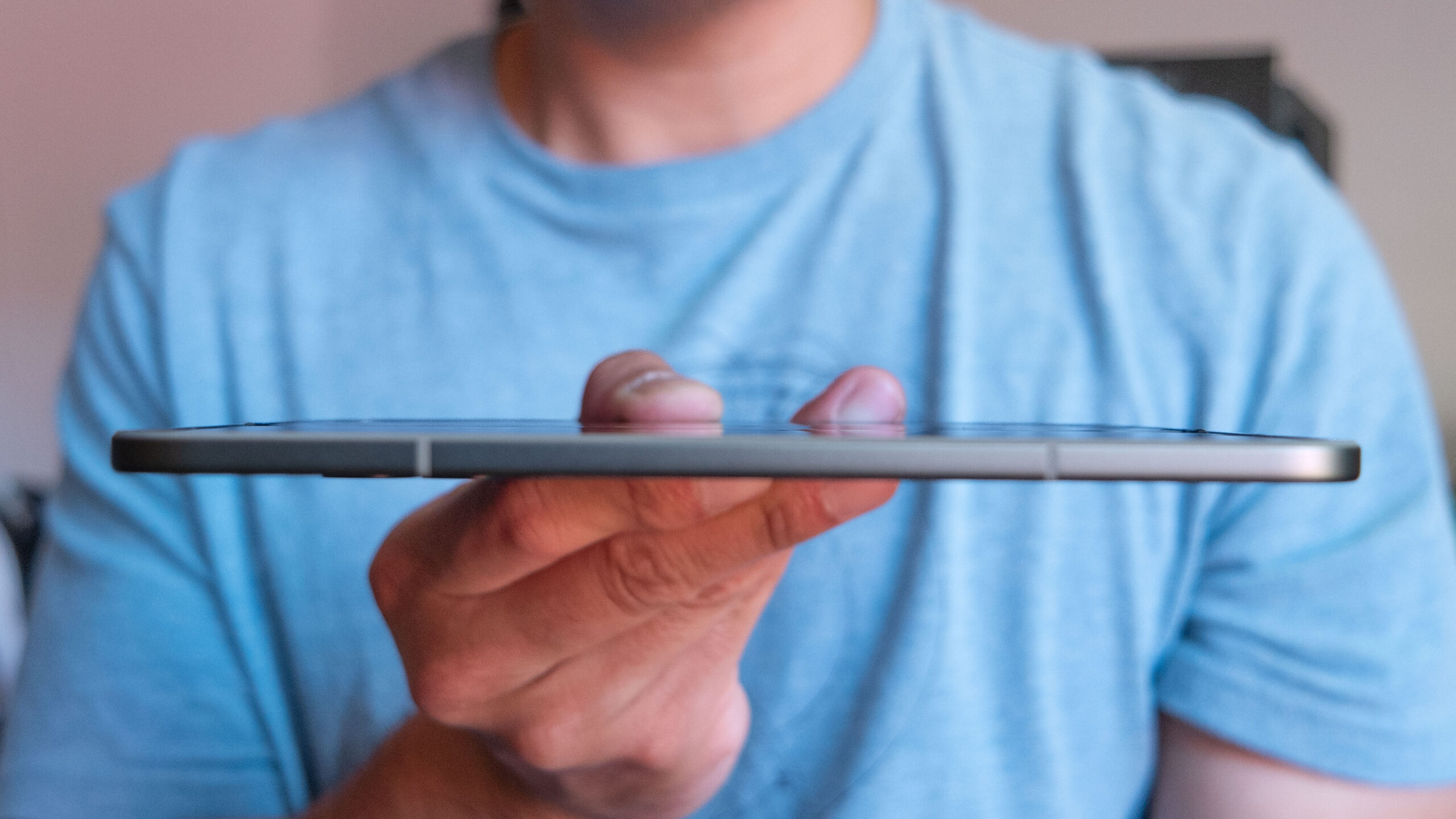 نحافة هاتف Google Pixel 11 Pro Fold.