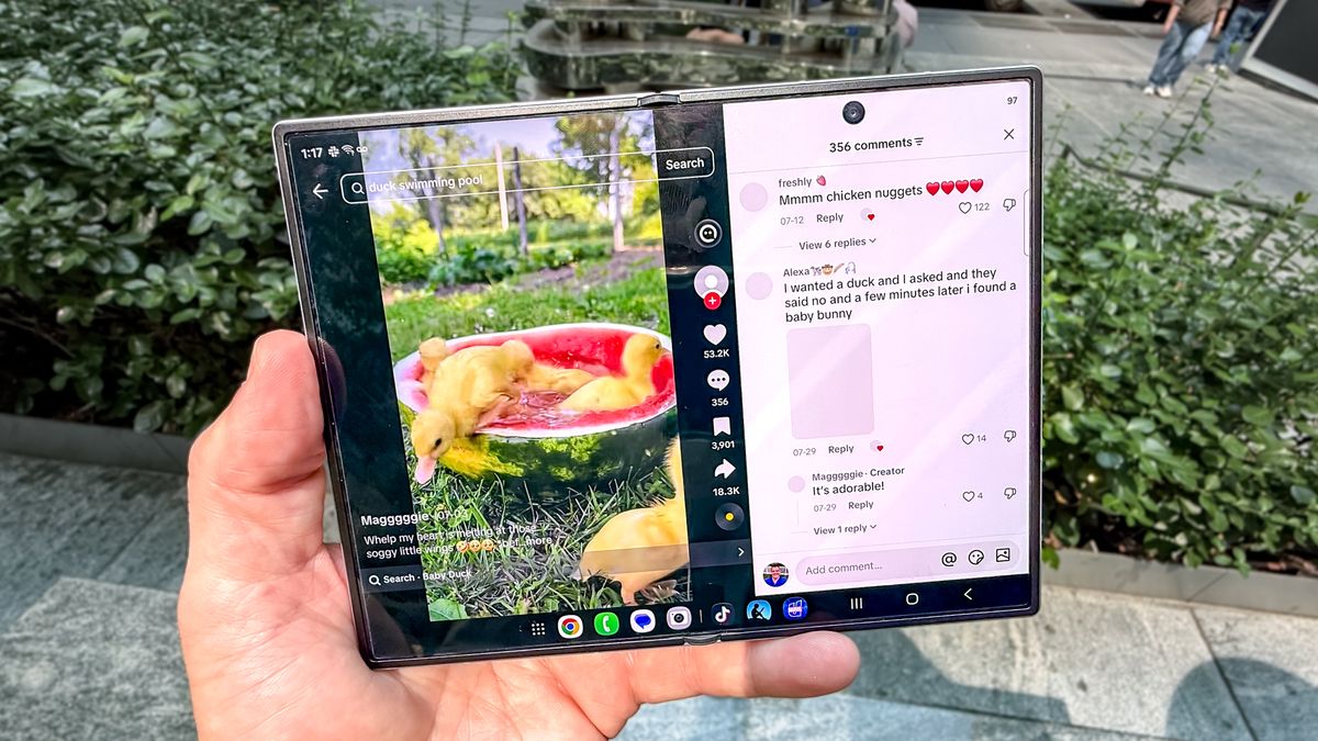 هاتف Galaxy Z Fold 8