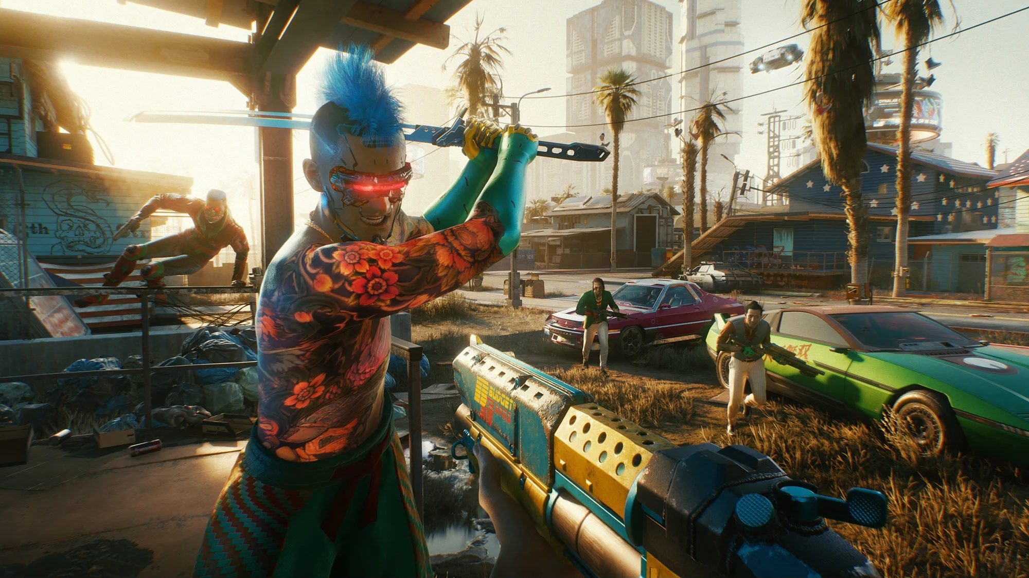 عدو يلوح بسيفه نحو الشخصية الرئيسية في لعبة Cyberpunk 2077.