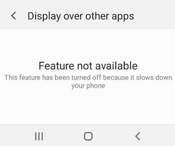 Google Play Store يقوم بتحديث تطبيق Android قبل التحقق مما إذا كان خيار Display over other apps متاحًا.