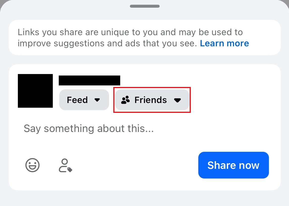 إعدادات جمهور مقطع Reel على Facebook تُظهر خياري عام (Public) مقابل أصدقاء (Friends) أثناء استكشاف مشكلة عدم ظهور خيار المشاركة (Share).