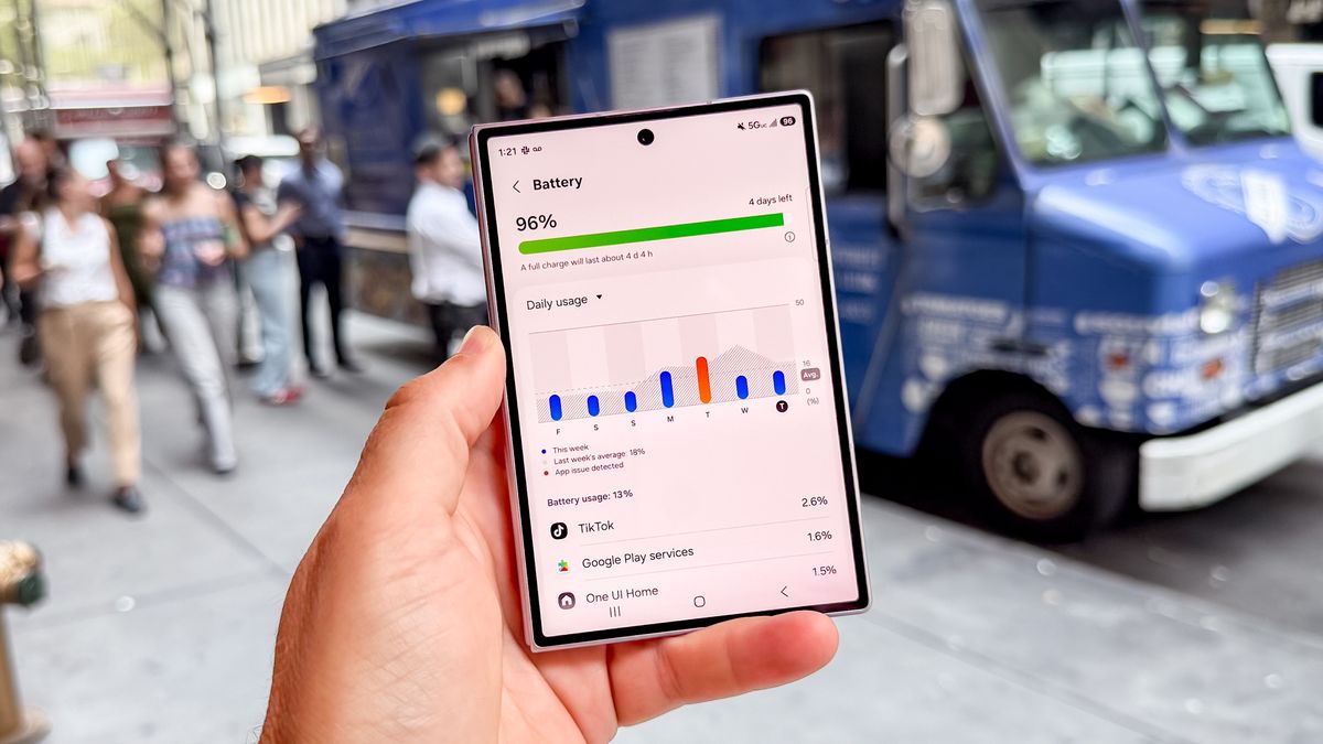 Galaxy Z Fold 8