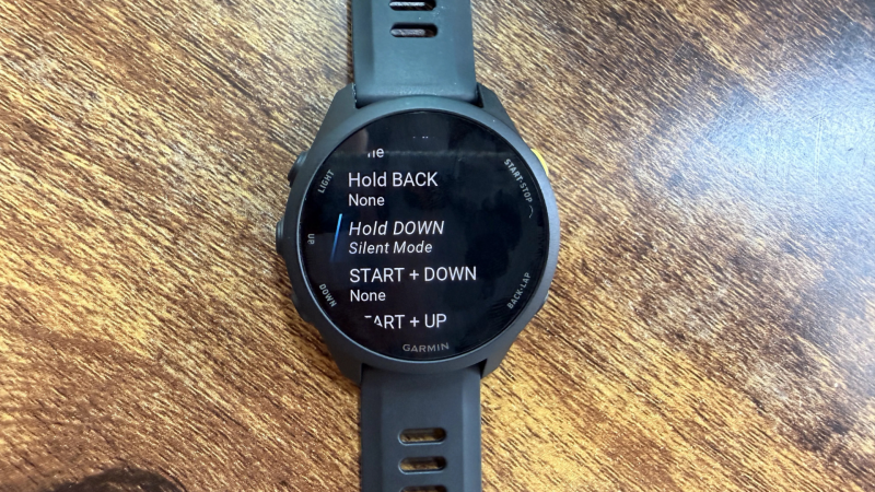ساعة Garmin Forerunner 70