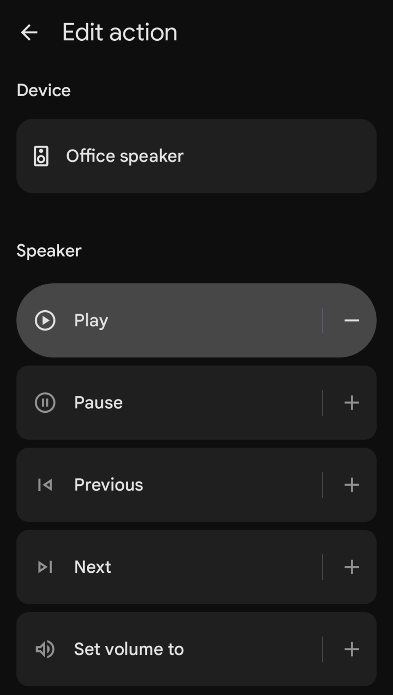 لقطة شاشة لاختيار مكبر صوت لتنفيذ إجراء في تطبيق Google Home