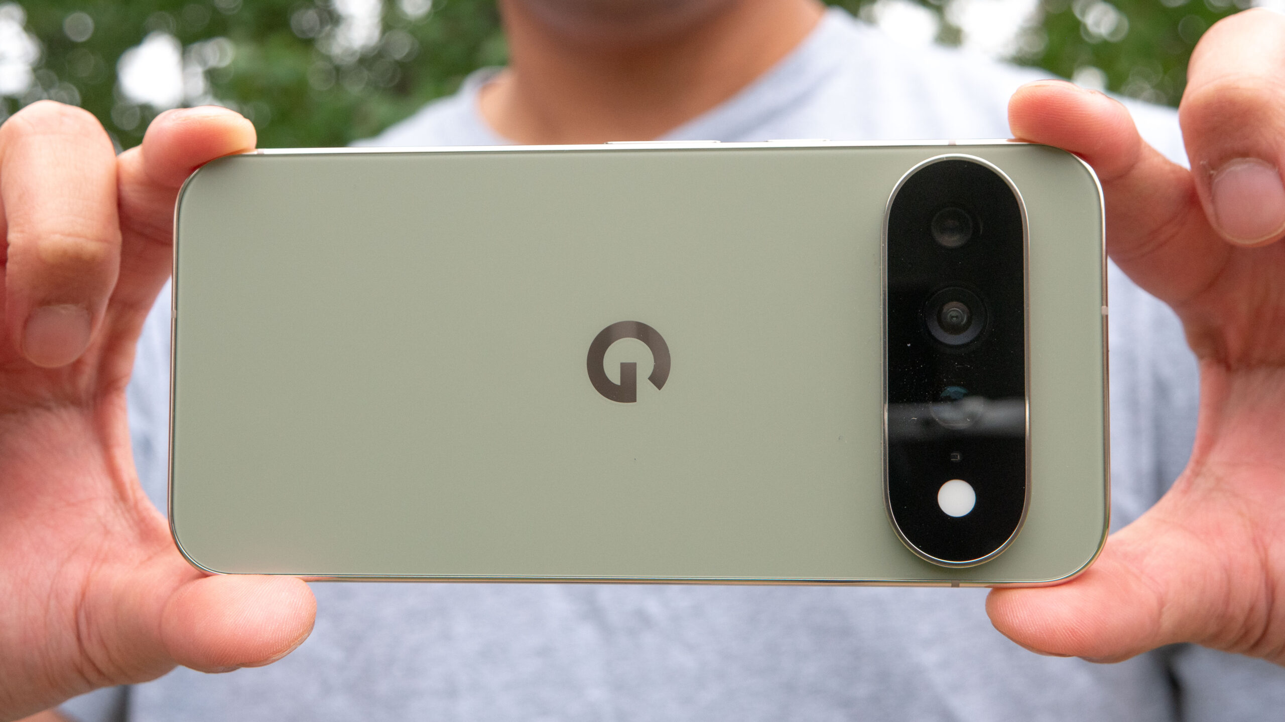صور مراجعة Google Pixel 11 Pro و Pixel 11 Pro XL