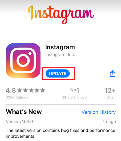 متجر التطبيقات أو متجر Google Play يظهران تحديثًا لـ Instagram بينما خيار جدولة الريل مفقود.