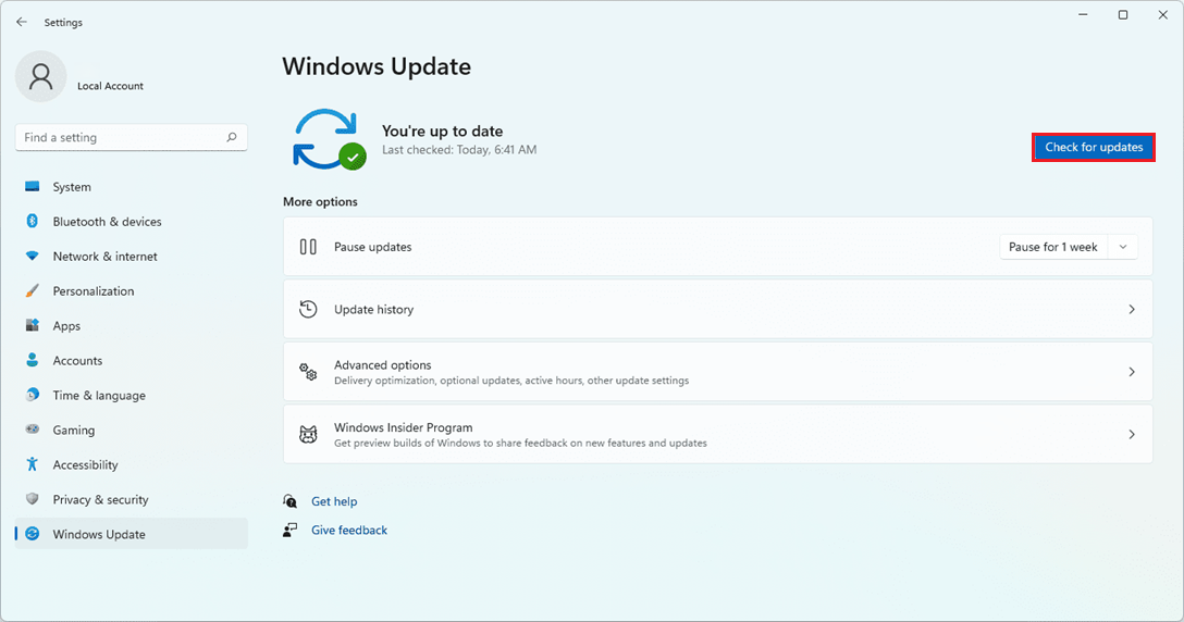 يتحقق Windows Update من تحديثات النظام قبل إصلاح Intel Graphics Command Center.