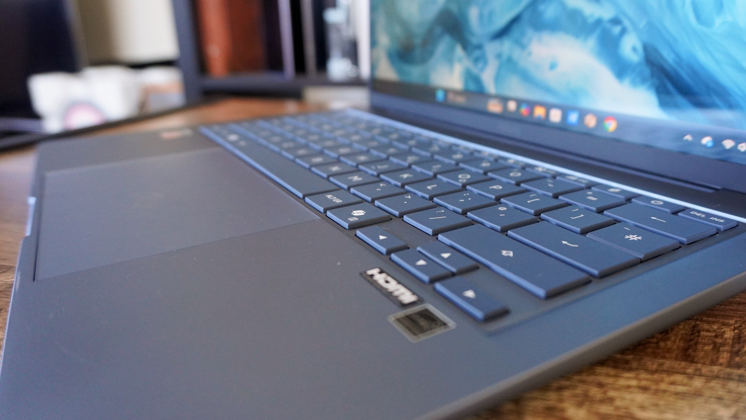 جهاز Asus Zenbook 14
