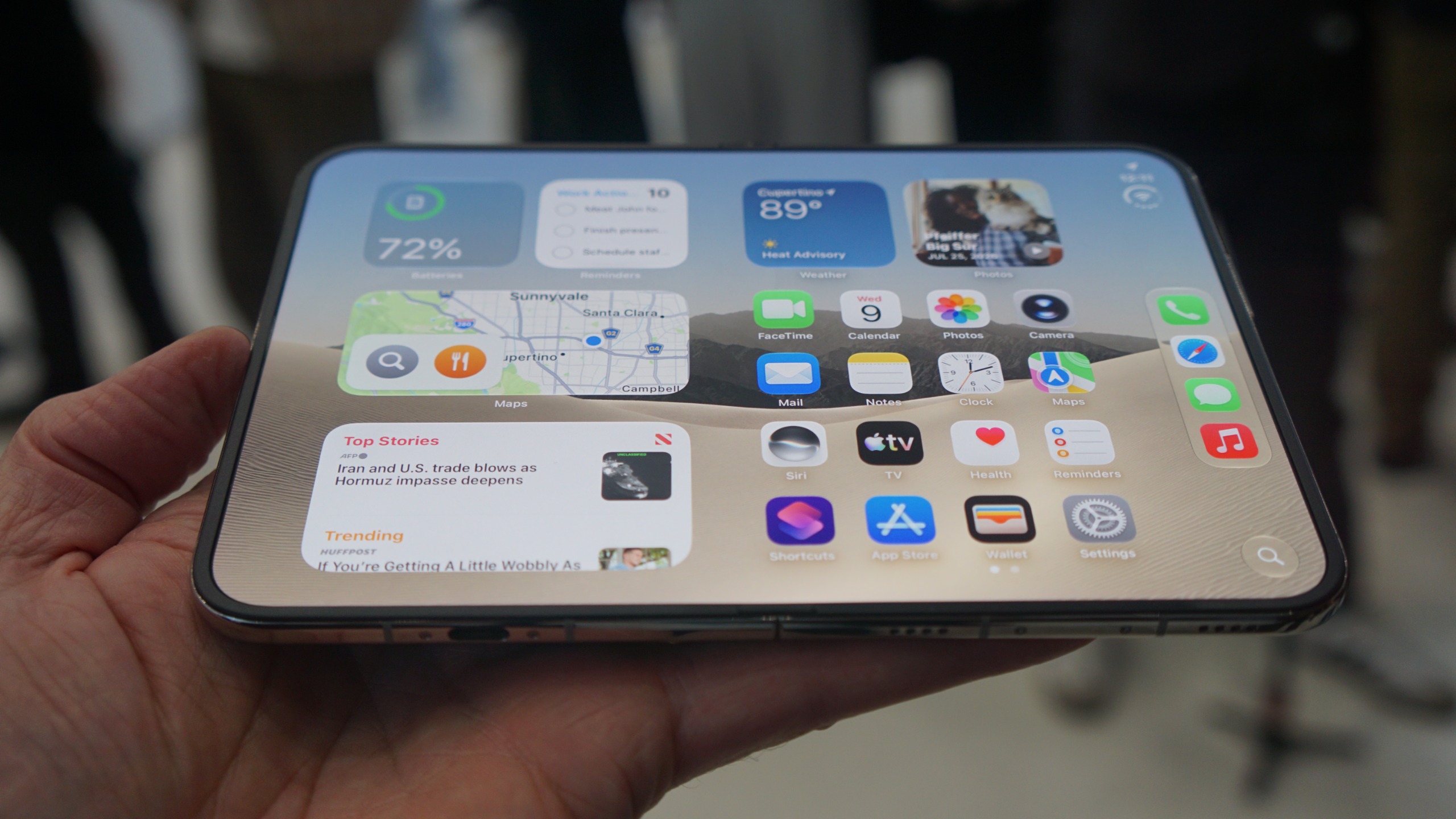 تجربة عملية لهاتف iPhone Duo