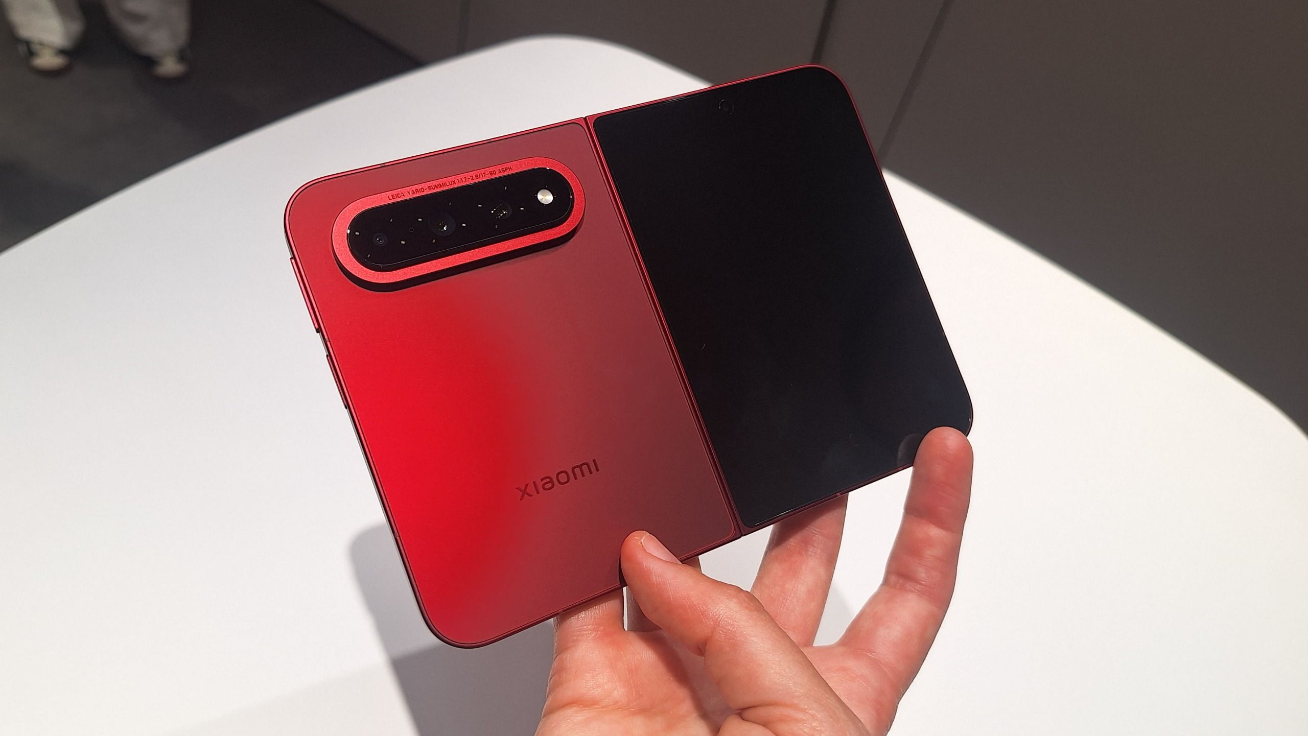 شاومي 18 Fold يسبق آبل: مقارنة مع Galaxy Z Fold 8 и iPhone Ultra المحتمل