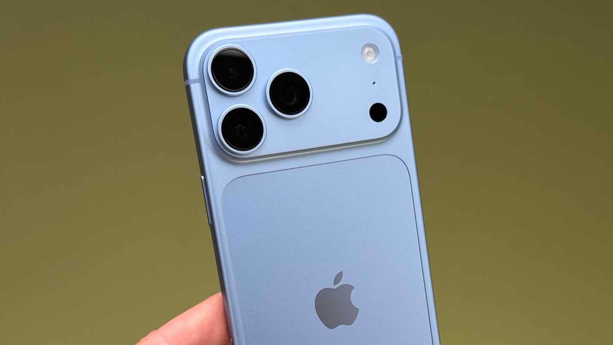 iPhone 18 Pro و Pro Max: تحسينات خفية رائعة.. هل تبرر الزيادة في الثمن؟