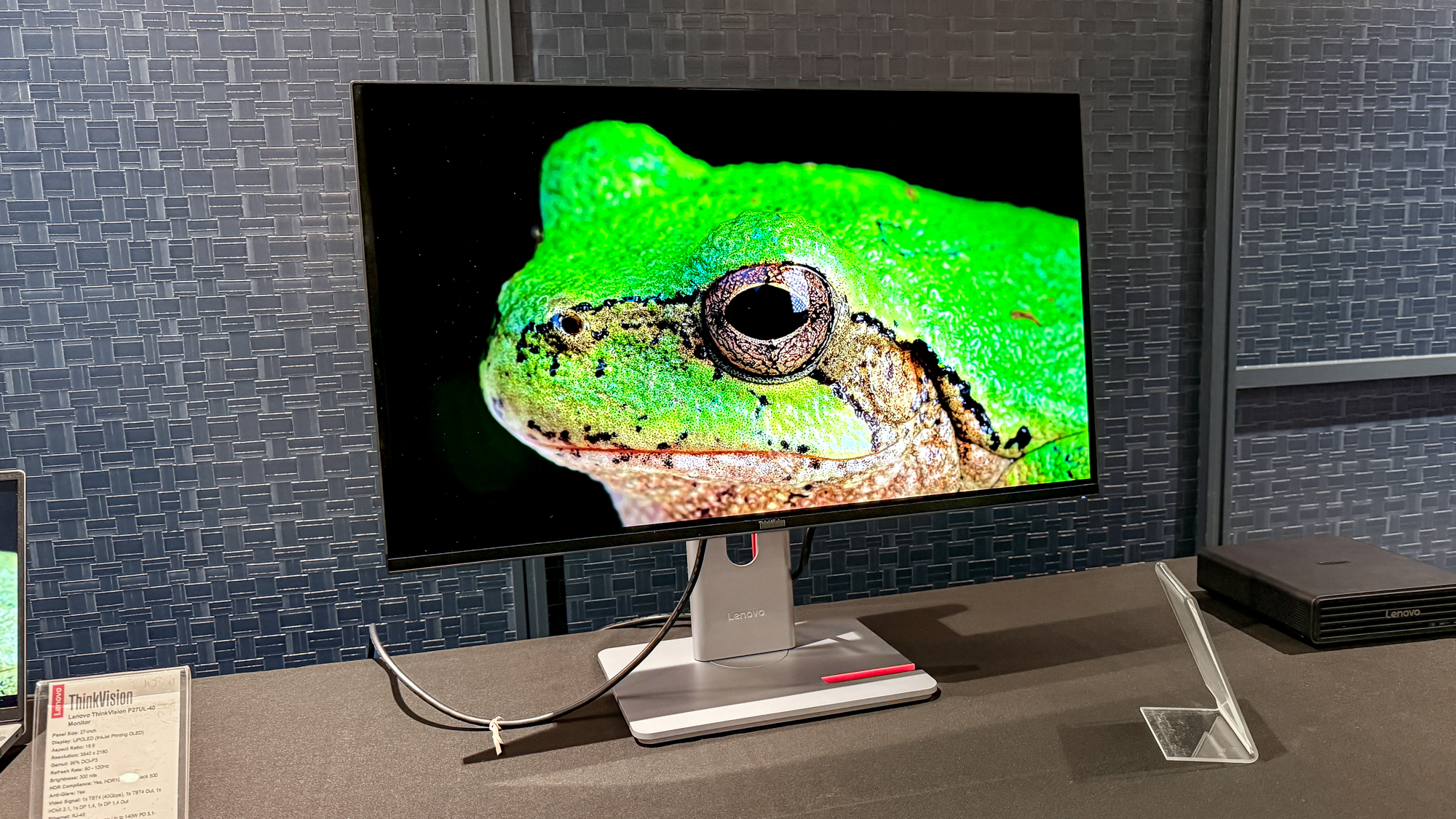 شاشة Lenovo ThinkVision P27UL-40