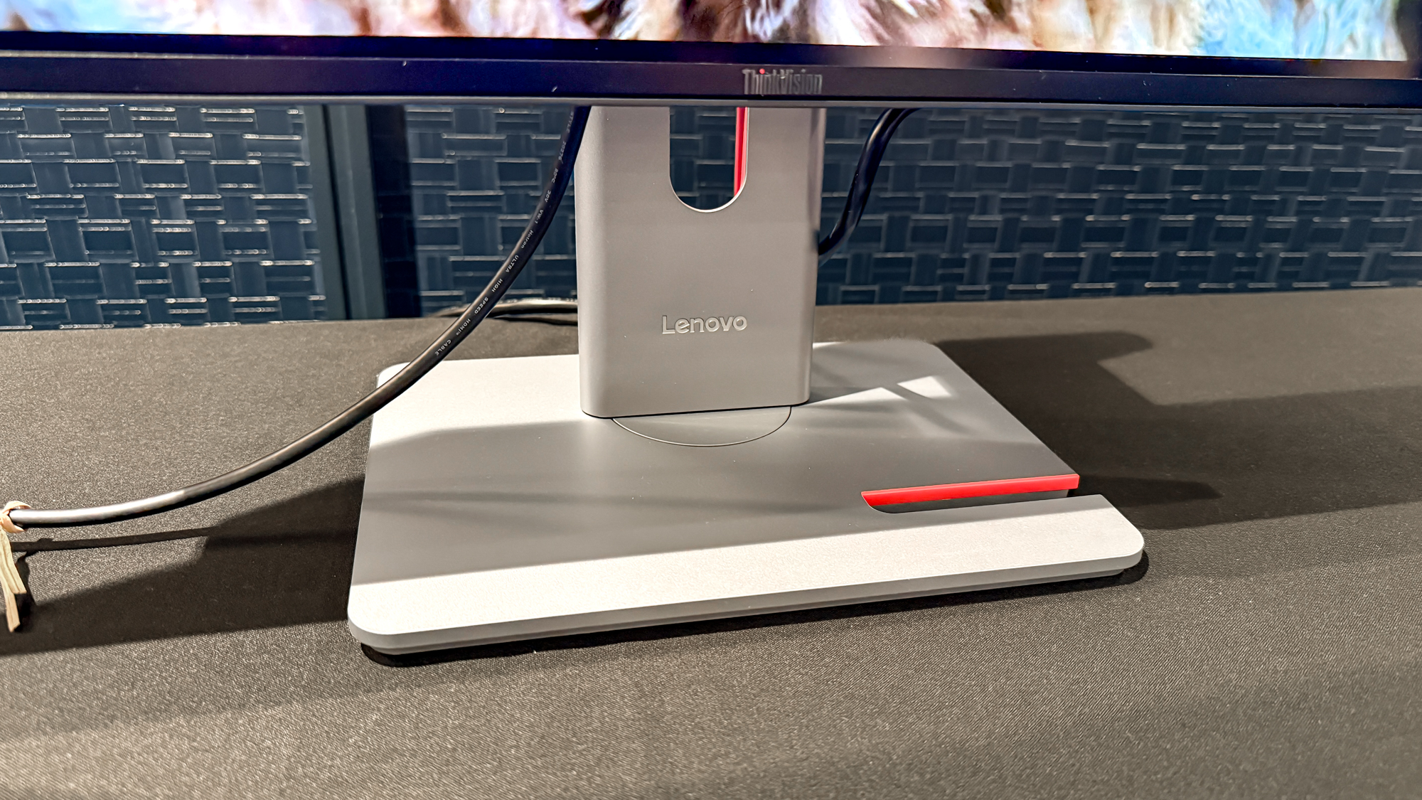 شاشة Lenovo ThinkVision P27UL-40