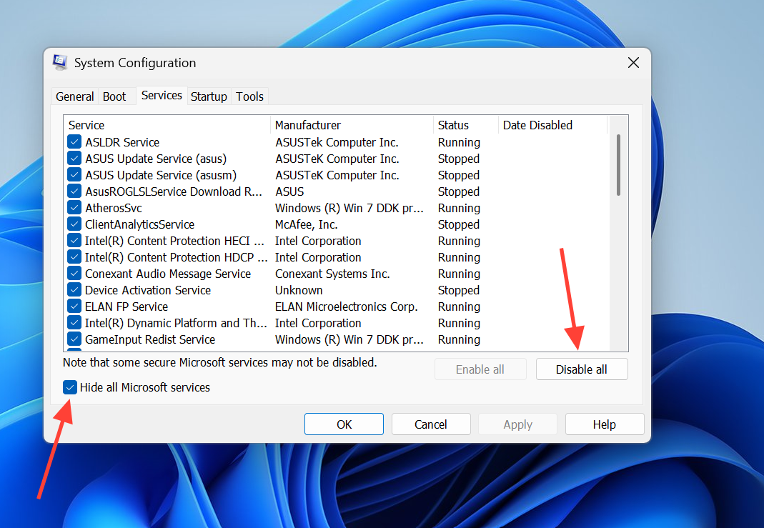 لقطة شاشة لنافذة تكوين النظام (msconfig) في Windows 11 تظهر علامة التبويب الخدمات وخيار إخفاء خدمات Microsoft.