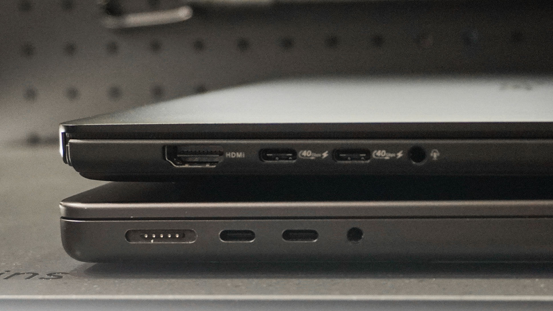 مقارنة بين Asus ProArt P14 و MacBook Pro M5
