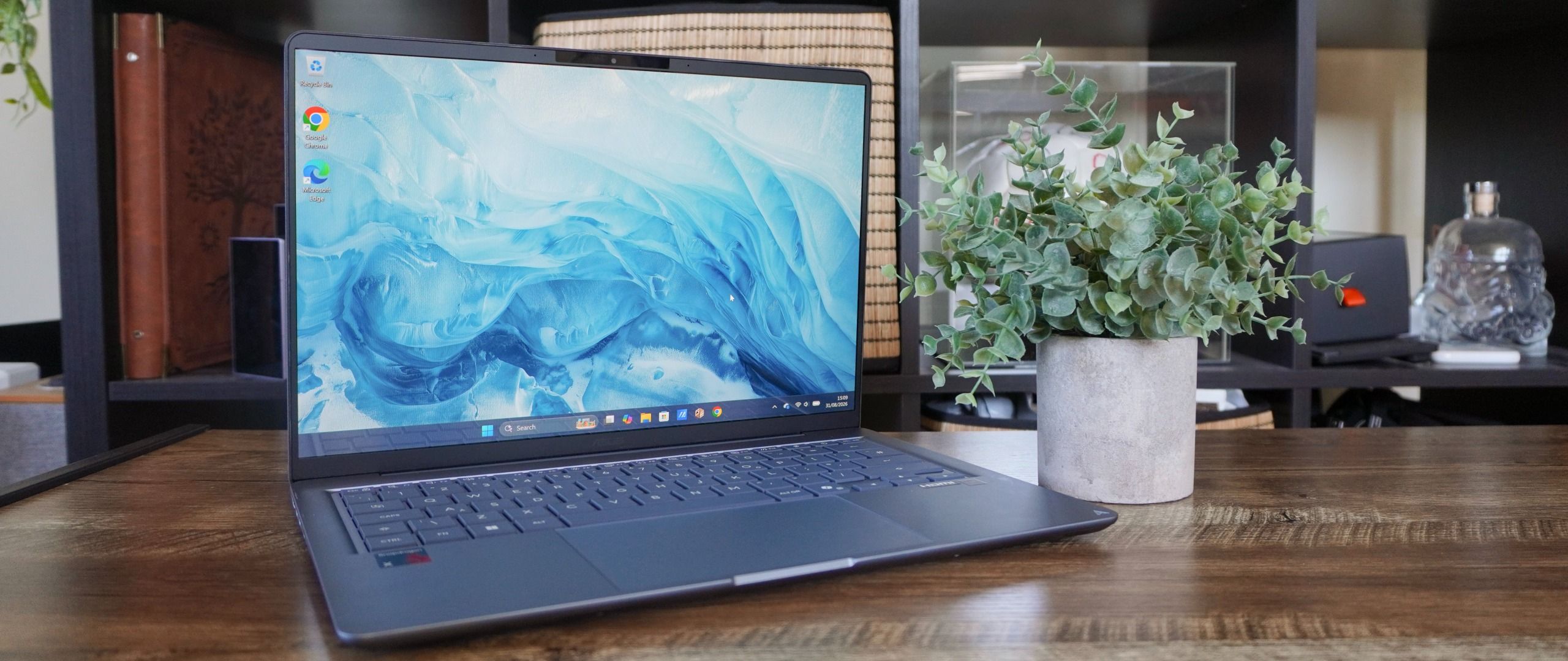 Asus Zenbook 14 para a universidade: Uma escolha ideal — mas o Windows e os 8 GB de RAM são um problema.