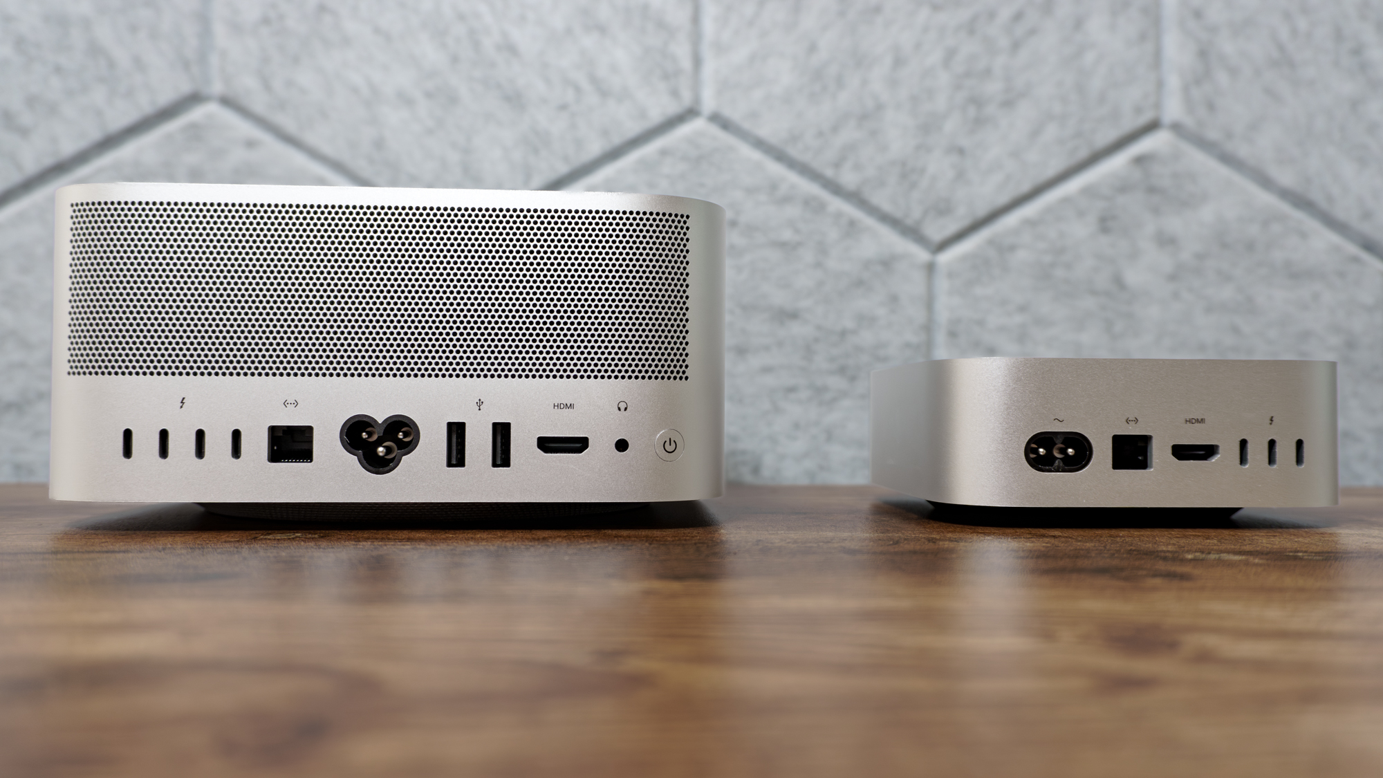 مقارنة بين Mac mini و Mac Studio M5 Ultra