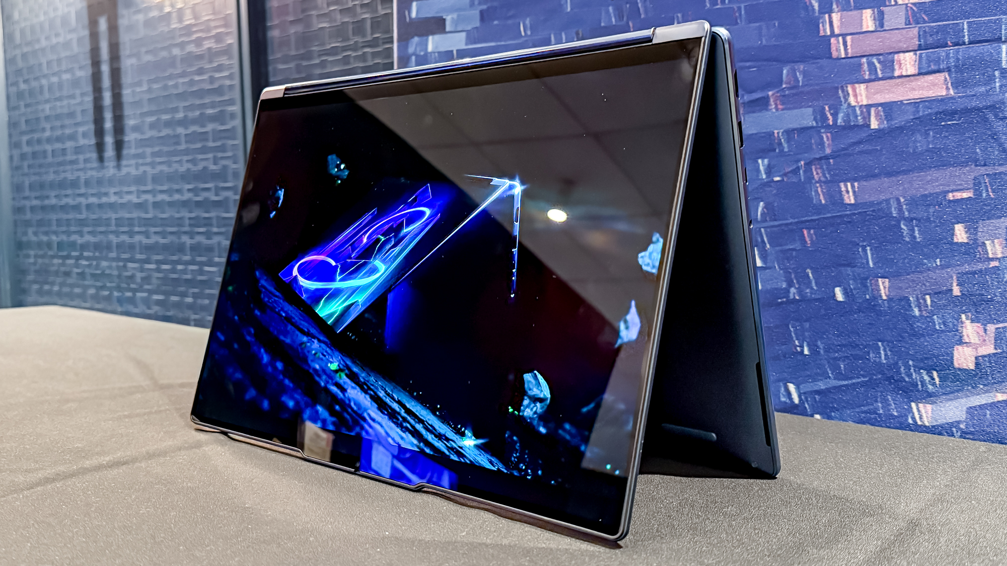 لابتوب Lenovo Yoga 9n 2-in-1