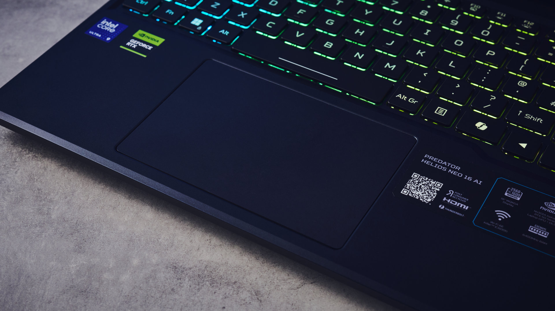 لابتوب ألعاب Acer Predator Helios Neo 16 AI أسود