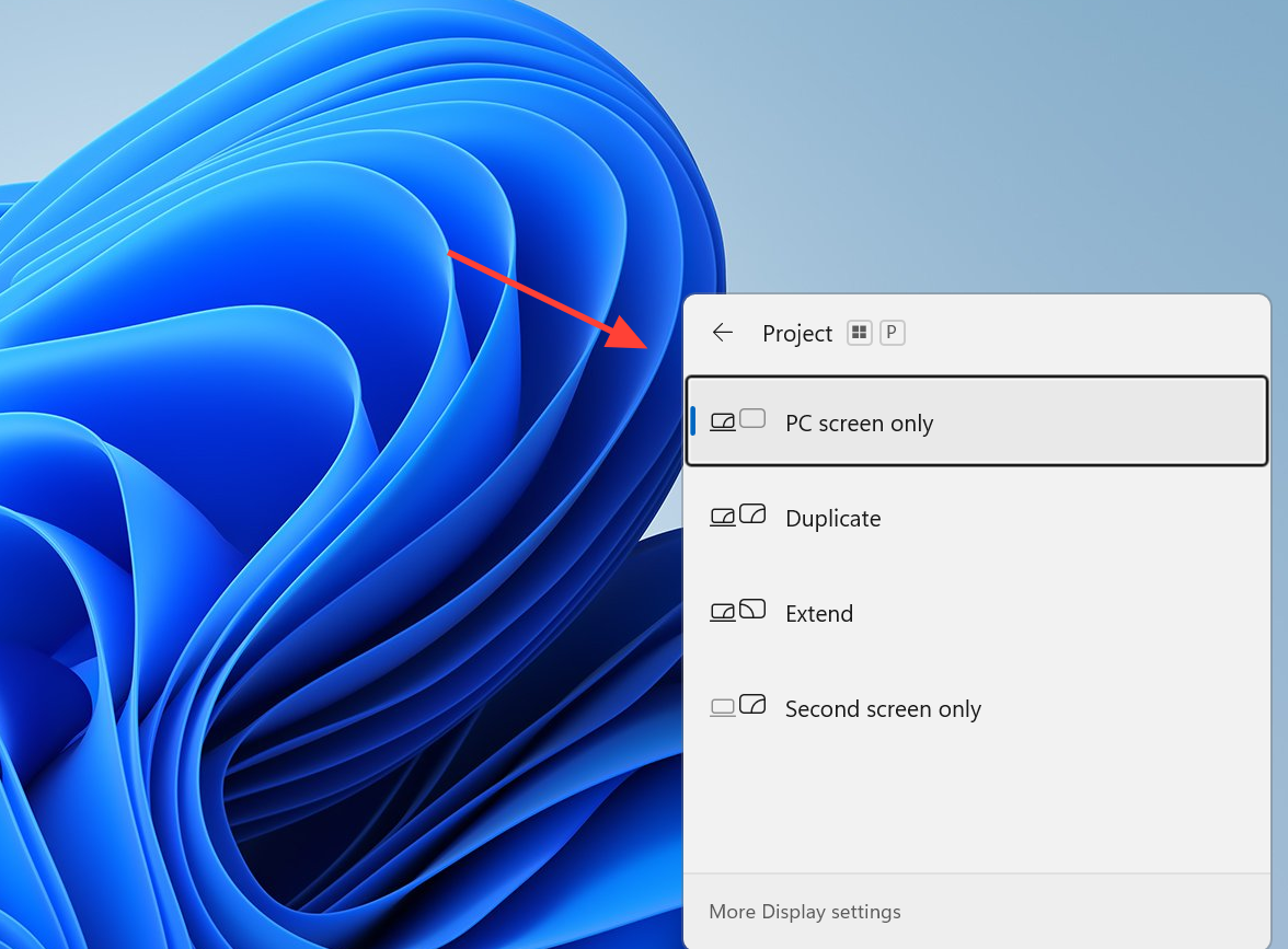 إعدادات العرض في Windows توضح خيارات الشاشات المتعددة