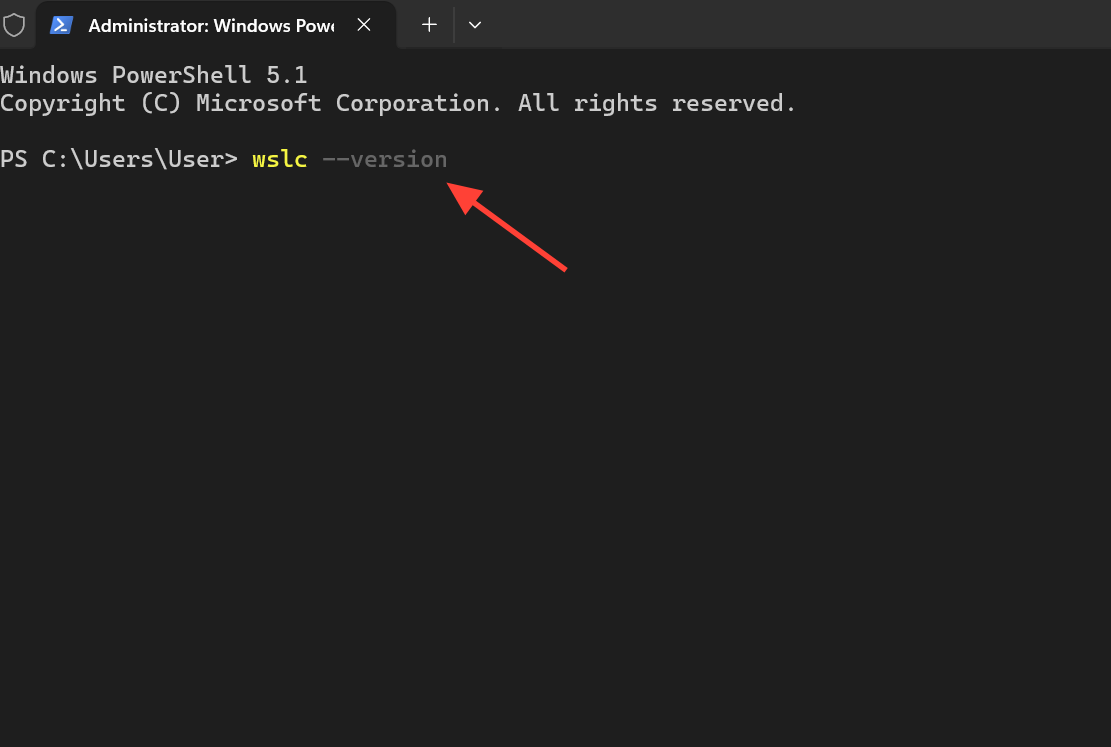 لقطة شاشة تعرض نتيجة الأمر wslc --version في موجه الأوامر