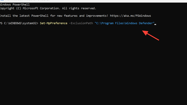 لقطة شاشة لأوامر PowerShell لإضافة استثناءات في Windows Defender
