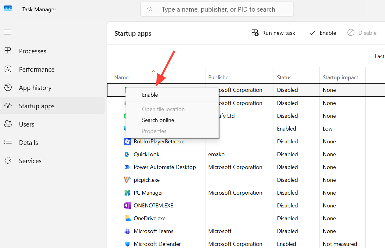 لقطة شاشة لعلامة تبويب 'بدء التشغيل' (Startup) في مدير المهام (Task Manager) في Windows، تعرض قائمة بعناصر بدء التشغيل.