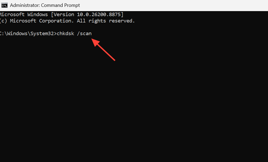شاشة موجه الأوامر تعرض نتيجة أمر chkdsk /scan
