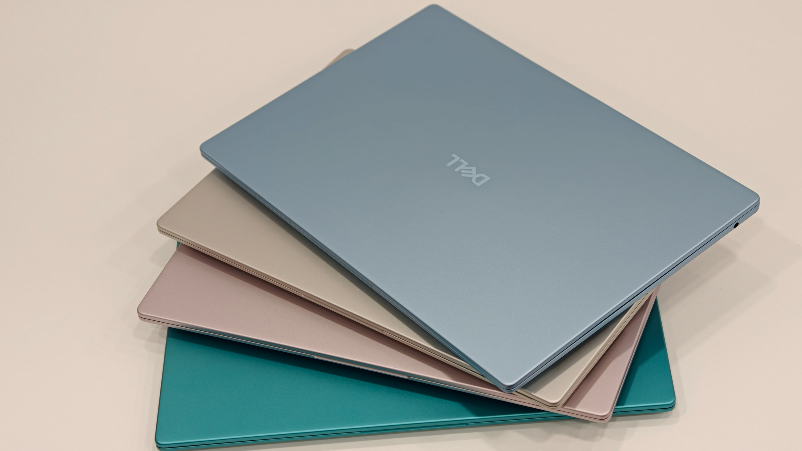 تجربة عملية لجهاز Dell 14S في معرض IFA 2026