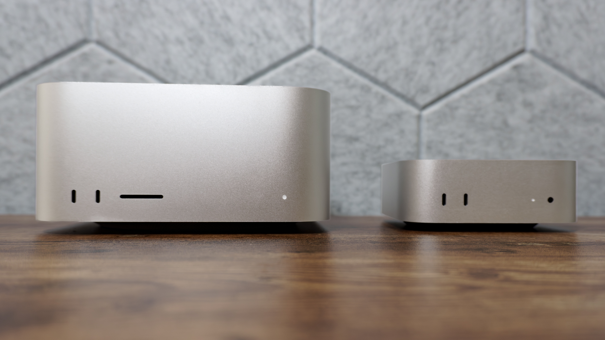 مقارنة بين Mac mini M6 و Mac Studio M5 Ultra