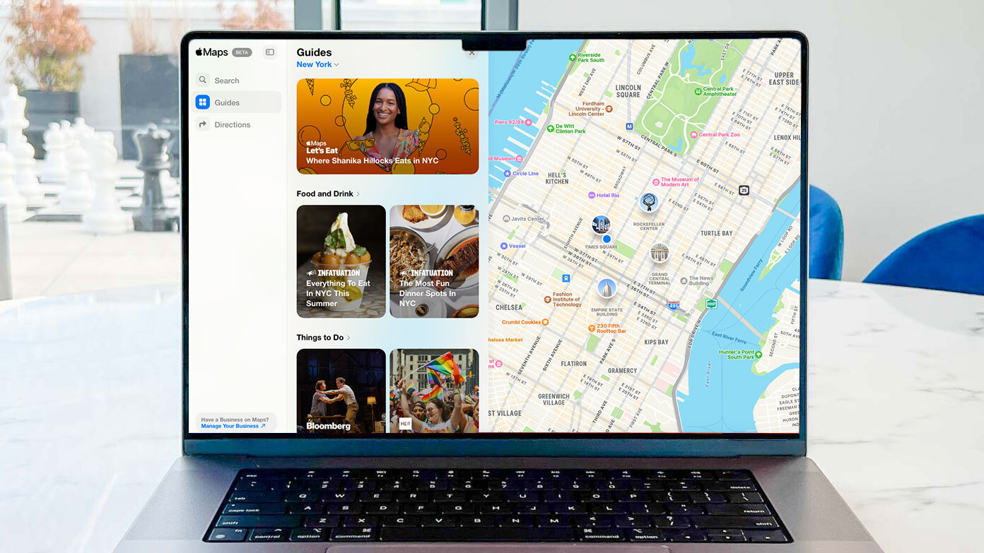 تطبيق خرائط Apple على الويب معروض على شاشة جهاز Mac.